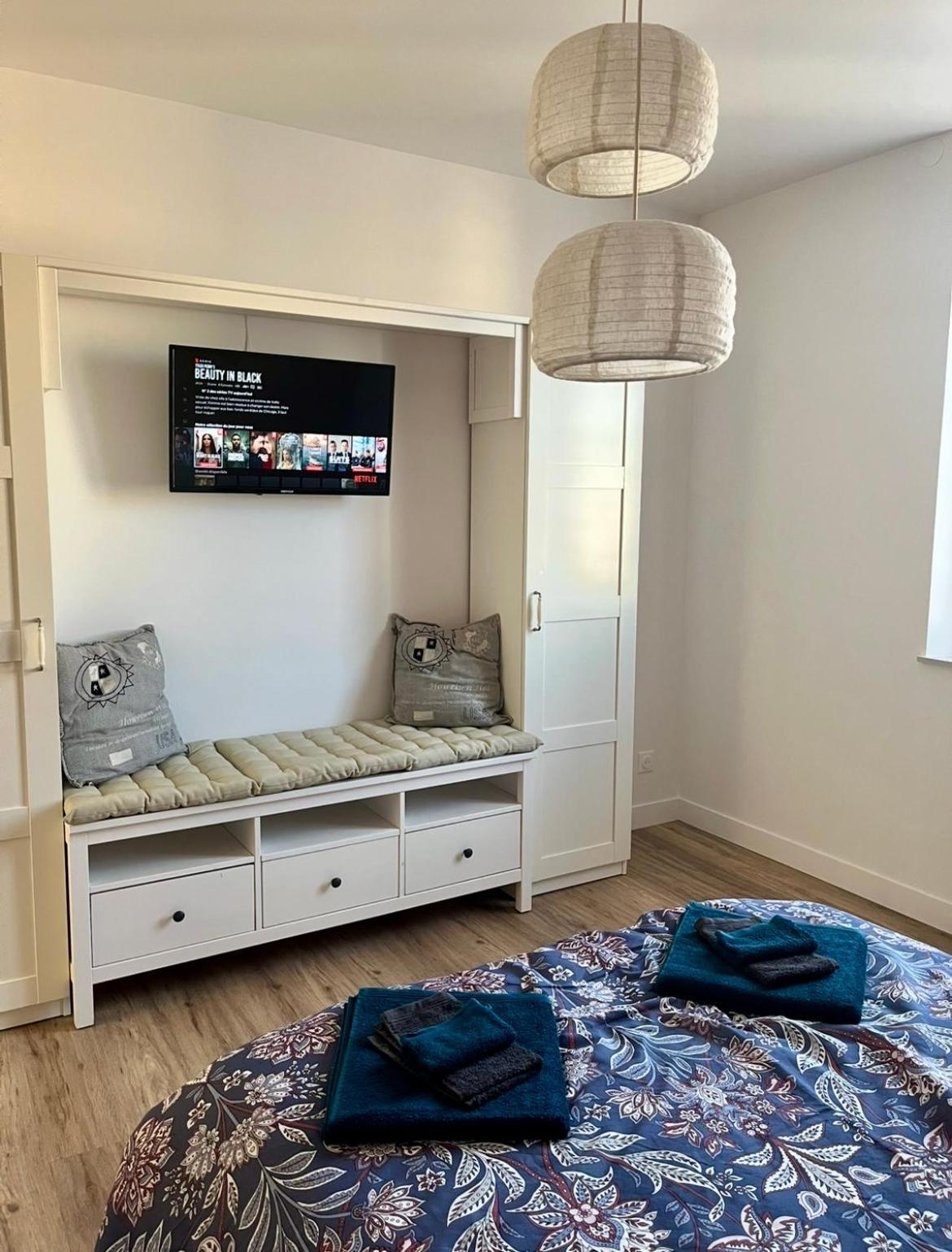 Appartement Cosy Et Calme Avec Parking Et Terrasse Prives Cravanche Esterno foto